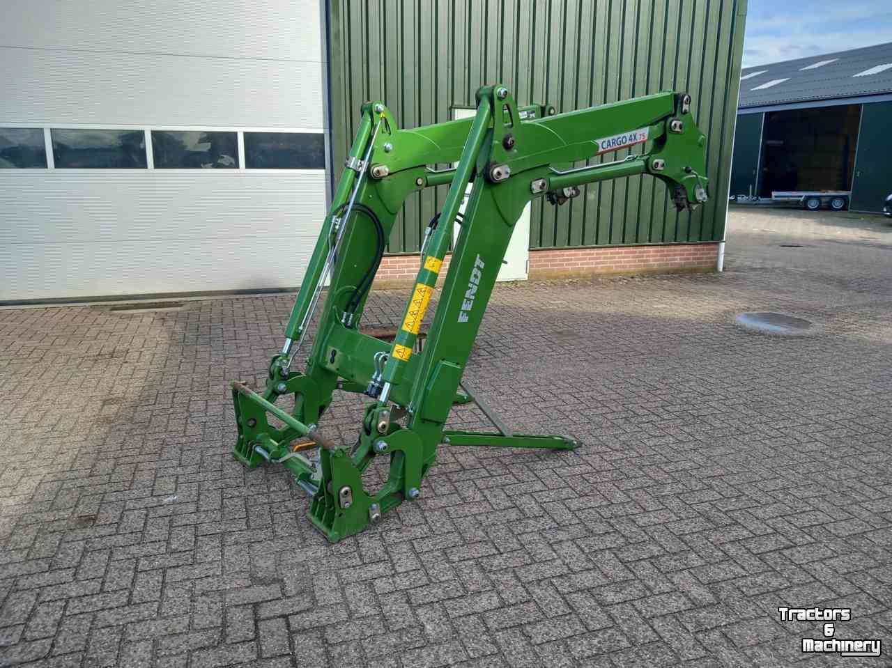 Chargeur frontal Fendt Cargo 4X75 frontlader