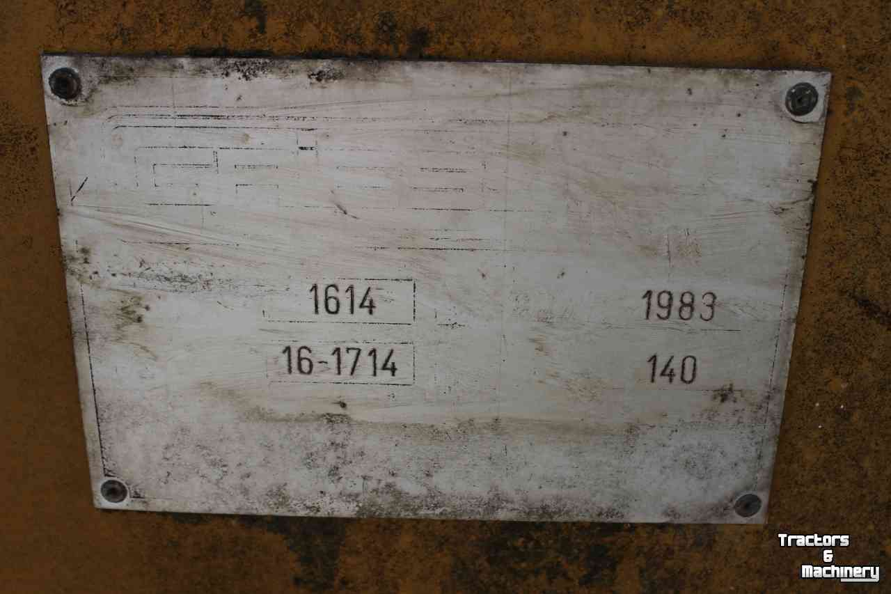 Pelleteuse  Griesser 1614 getrokken kraan graafmachine op wielen met knijperbak