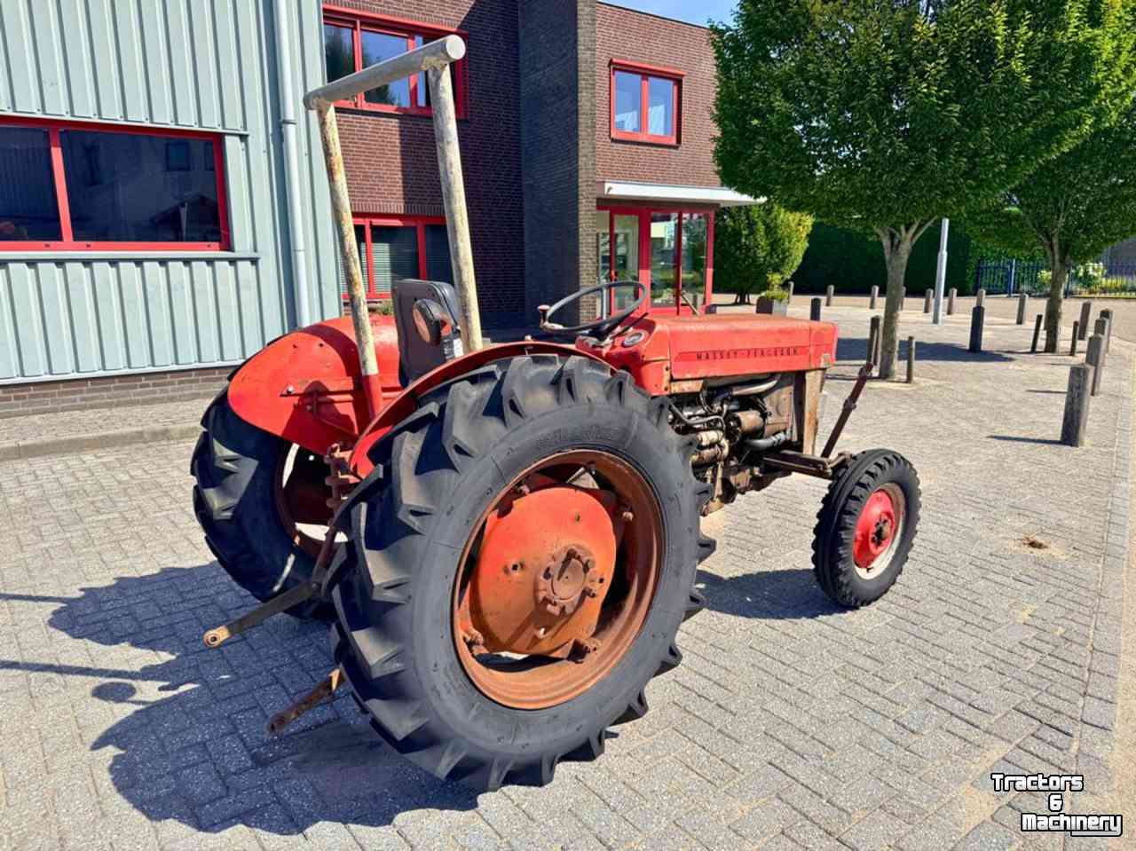 Tracteur Massey Ferguson 130 Tractor