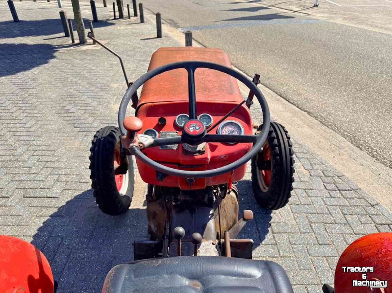 Tracteur Massey Ferguson 130 Tractor
