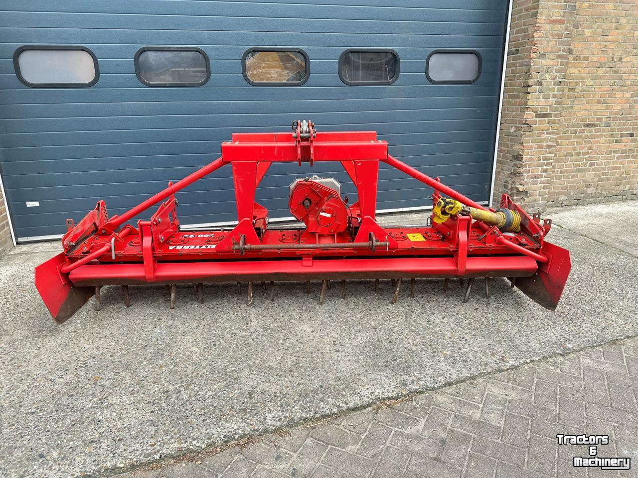 Herse rotative Lely TERRA 300-22 ROTORKOPEG