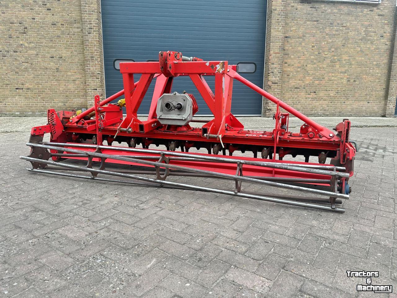 Herse rotative Lely TERRA 300-22 ROTORKOPEG