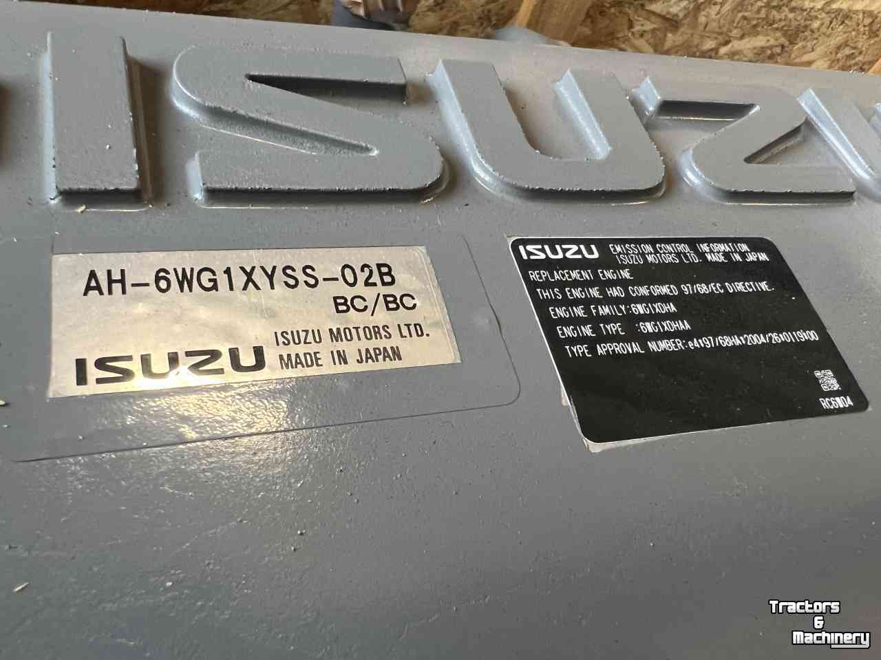 Pelles sur chenilles Case ISUZU Motor Parts nr:47436013/ 6WG1XYSS-02