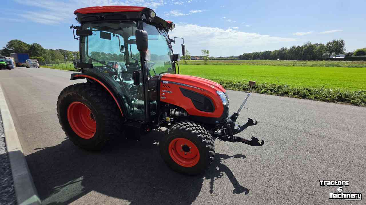 Tracteur pour horticulture Kioti DK6020 HST