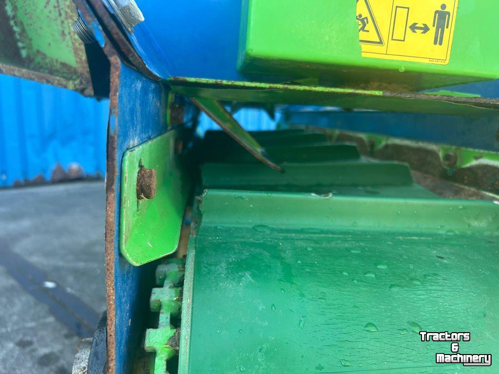 Épandeur de sciure pour des logettes Ceres CBS-850 Boxenstrooier euro