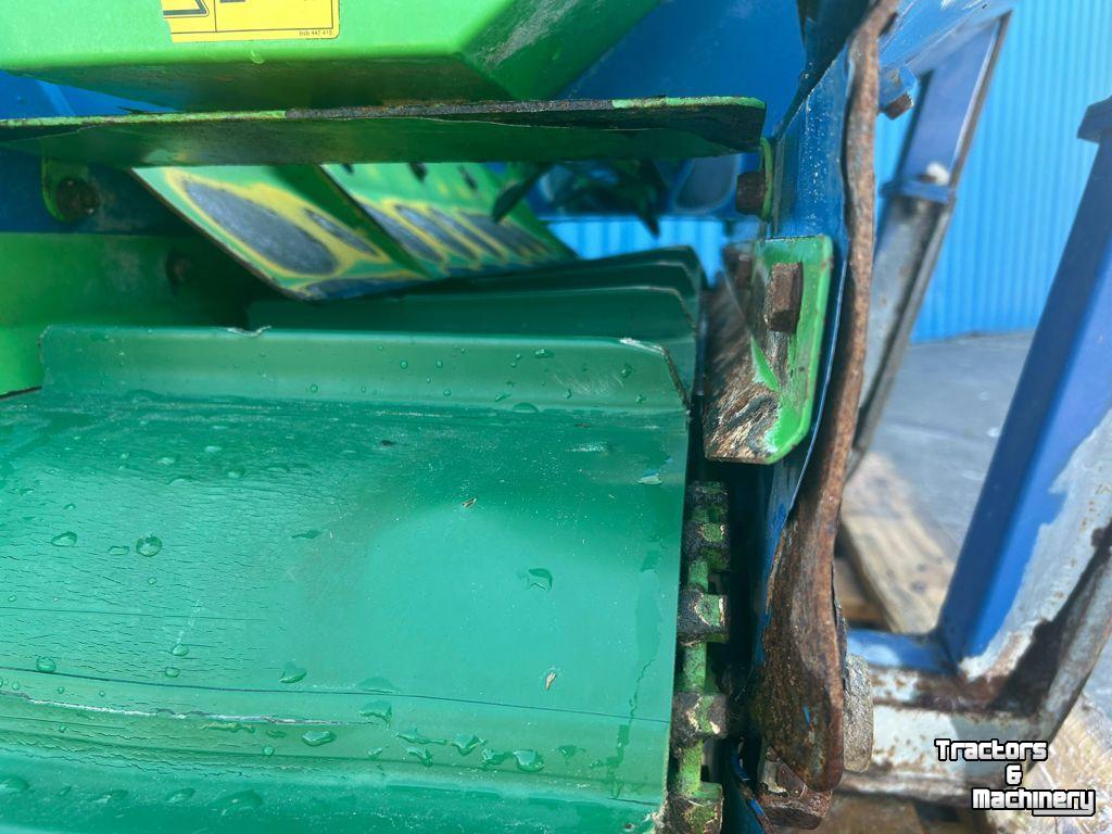 Épandeur de sciure pour des logettes Ceres CBS-850 Boxenstrooier euro