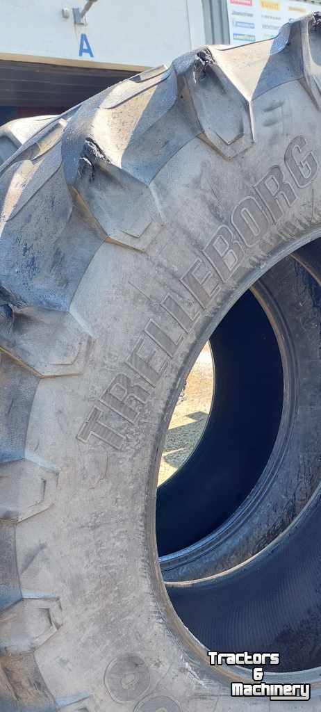Roues, Pneus, Jantes, Barillets Jumelage Trelleborg 650/65R42 TM800 1,5 cm profiel