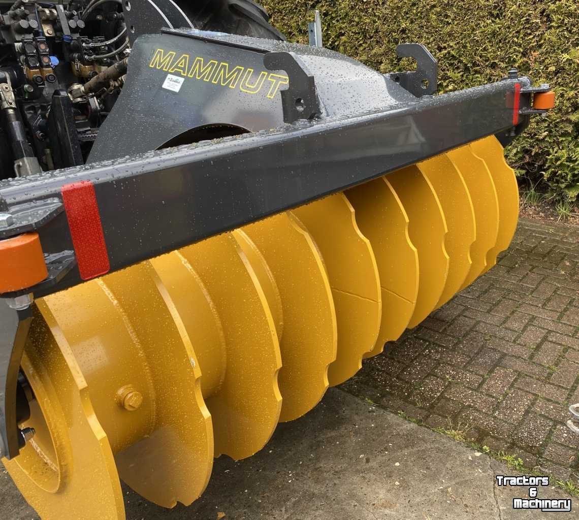 Rouleau packer de silage Mammut Kuilverdichtingswals