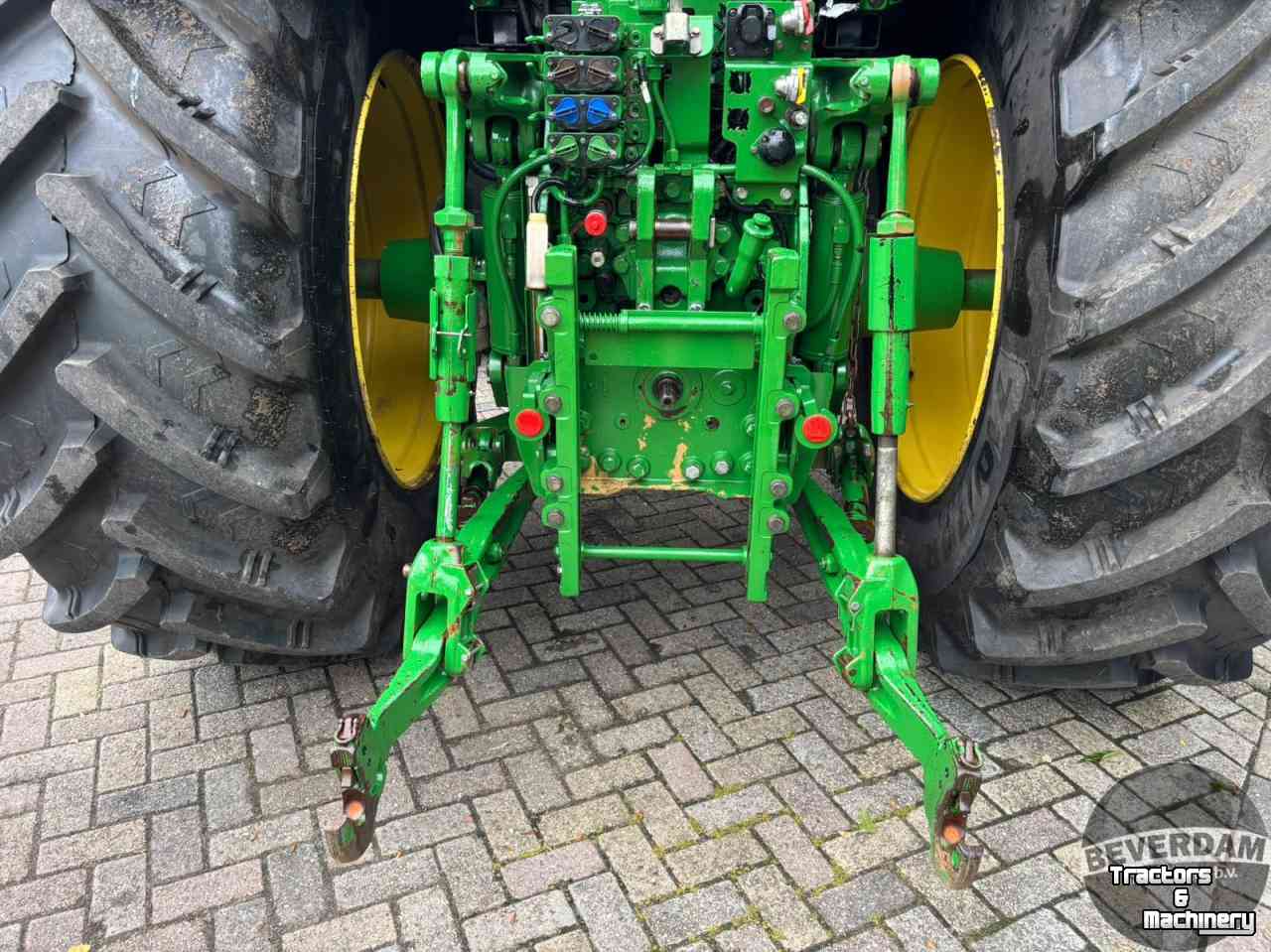Tracteur John Deere 7230R