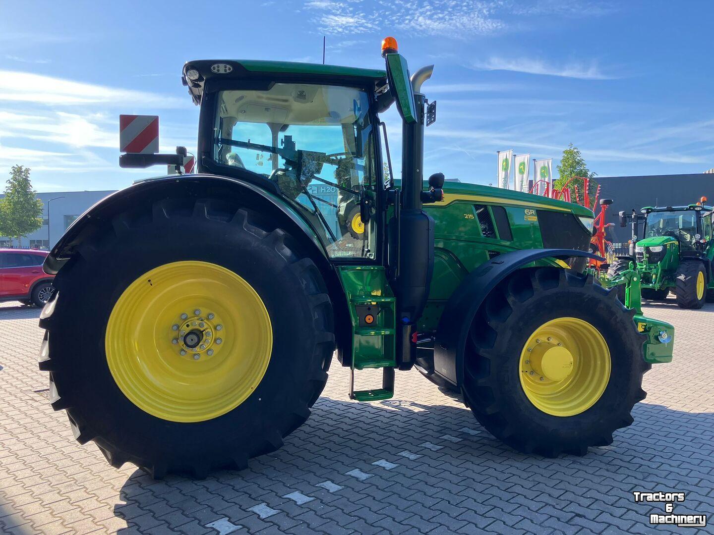 Tracteur John Deere 6R 215