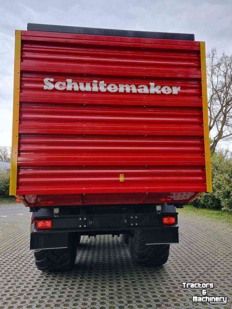 Autochargeuse Schuitemaker Rapide 7200 opraapwagen