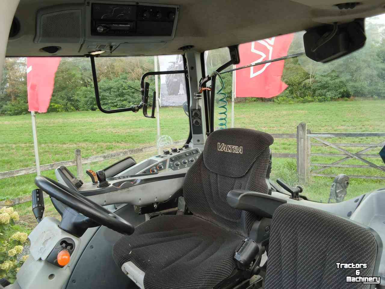 Tracteur Valtra N134 Direct