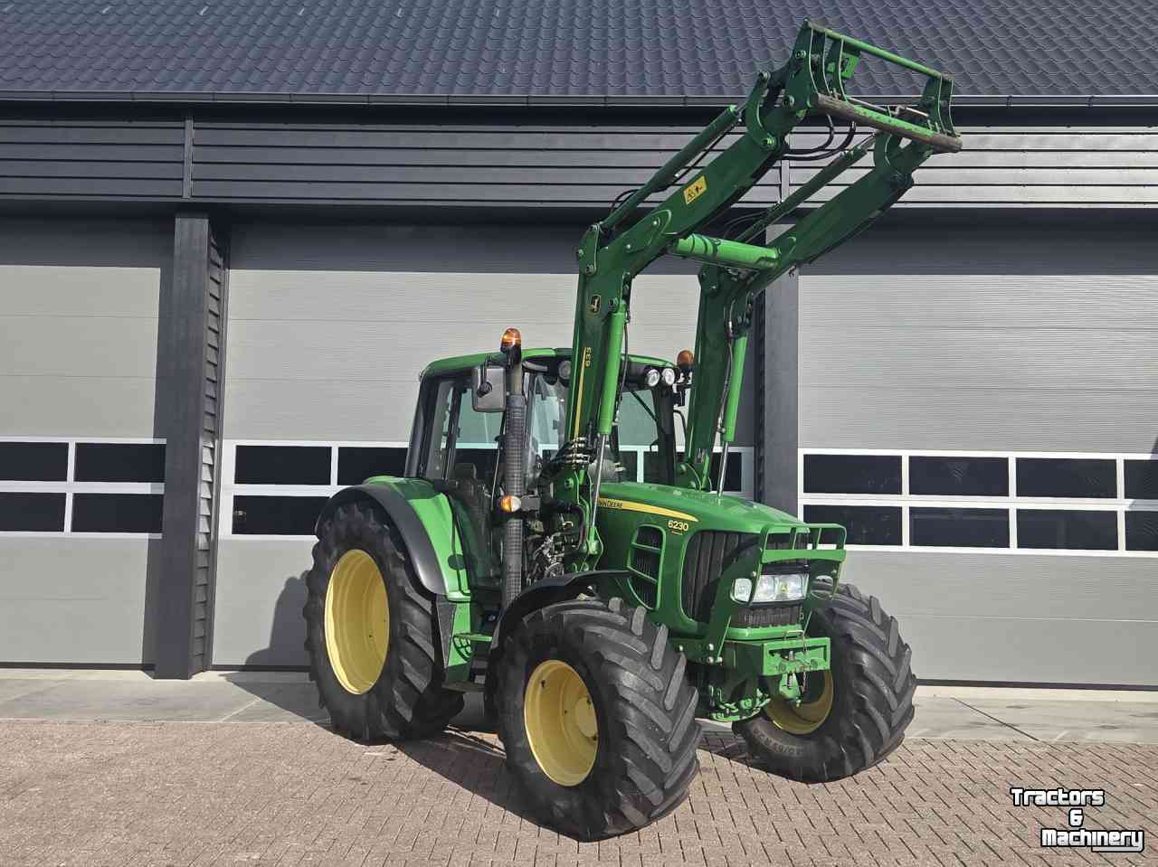 Tracteur John Deere 6230 Premium Power Quad