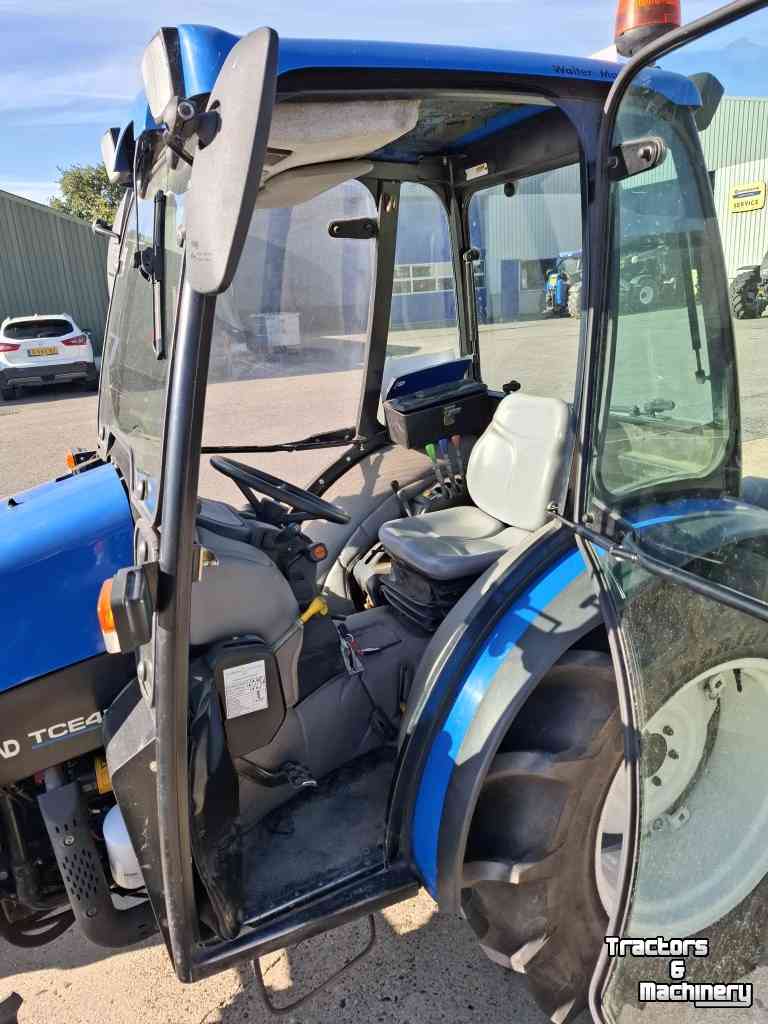 Tracteur pour horticulture New Holland TCE 45 met fronthef en -PTO