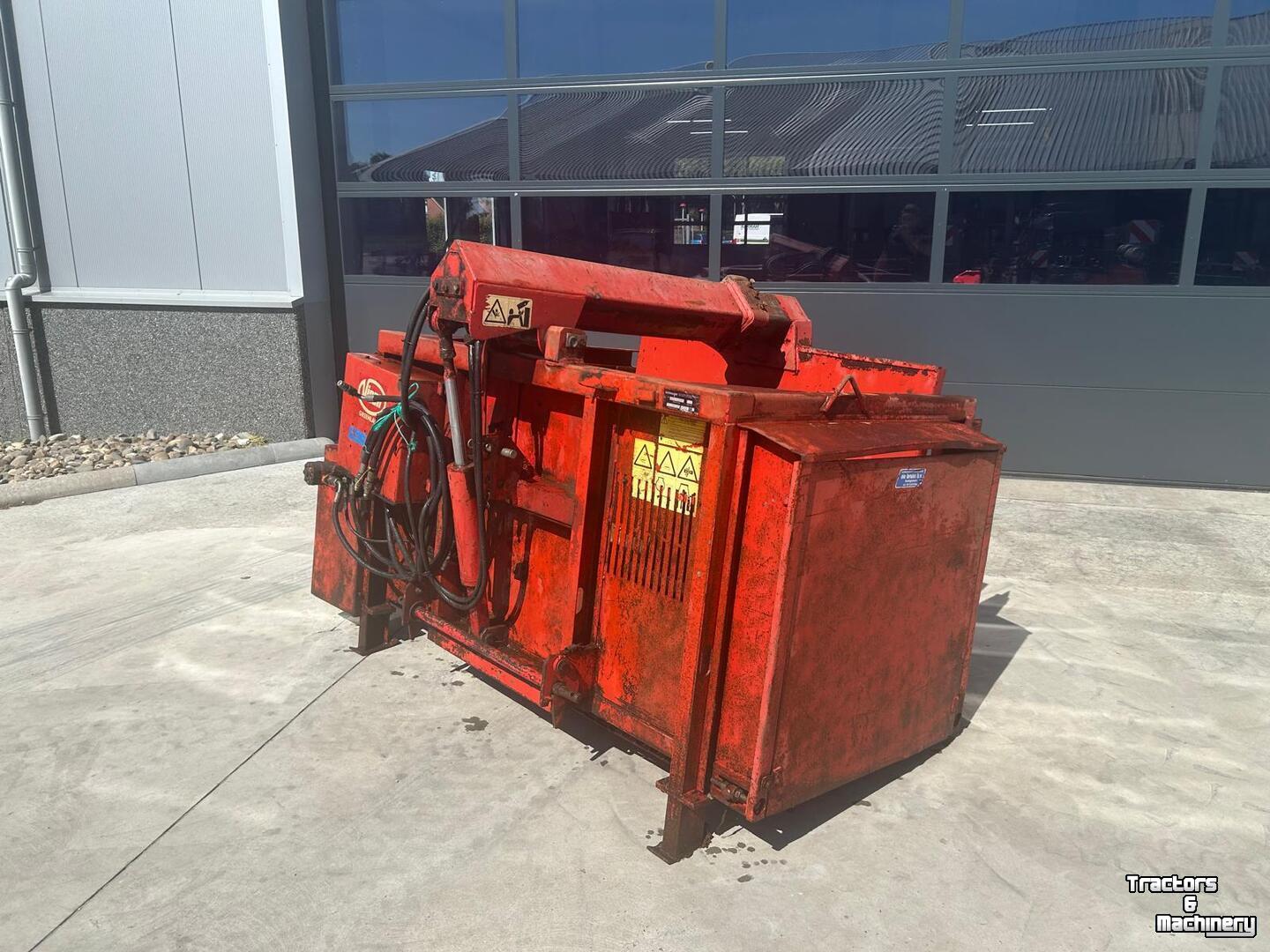 Coupe-blocs d'ensilage Vicon MAT uitkuilbak