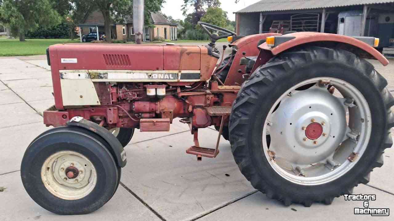 Tracteur International 633