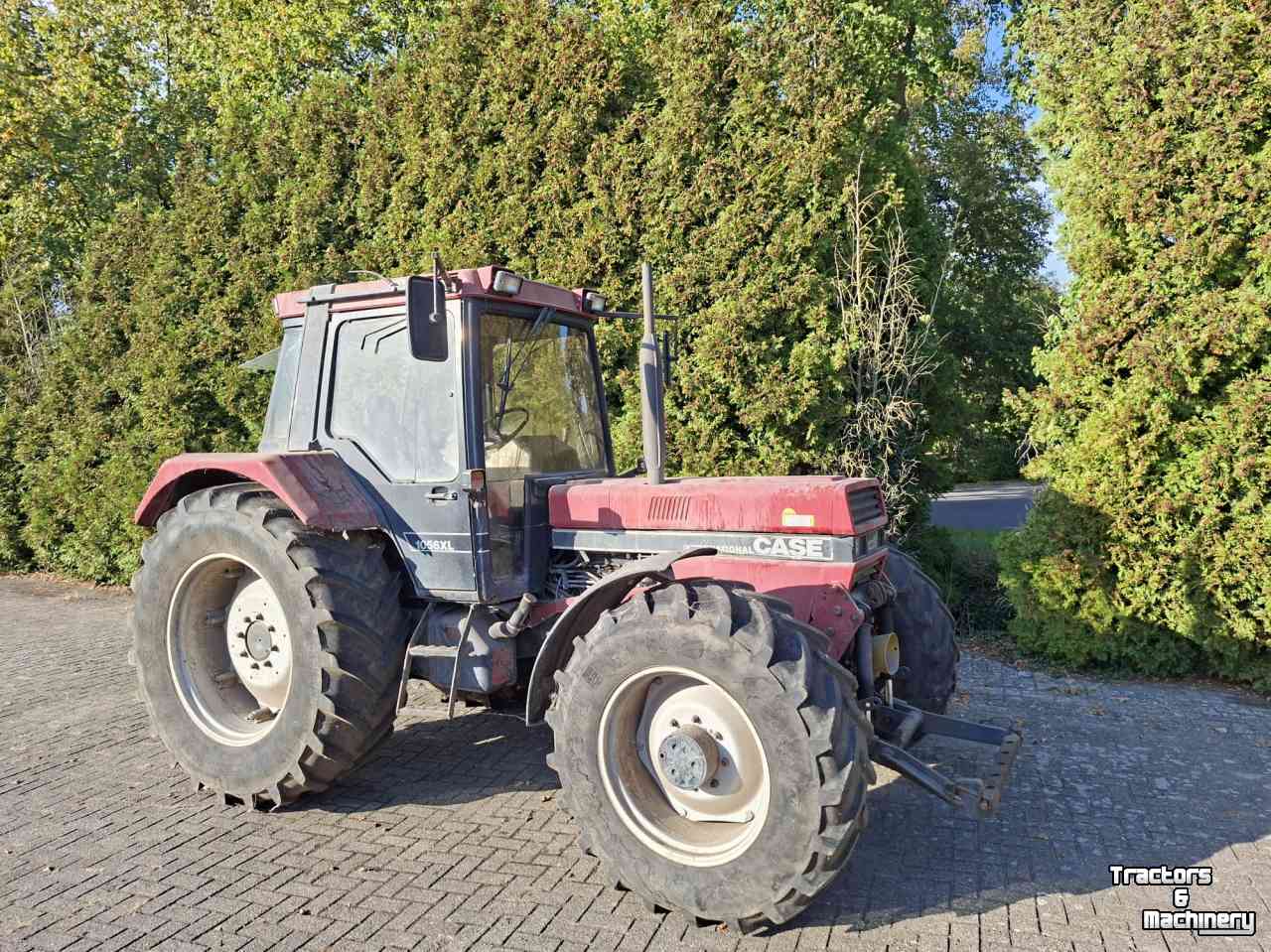 Tracteur Case-IH 1056 XL