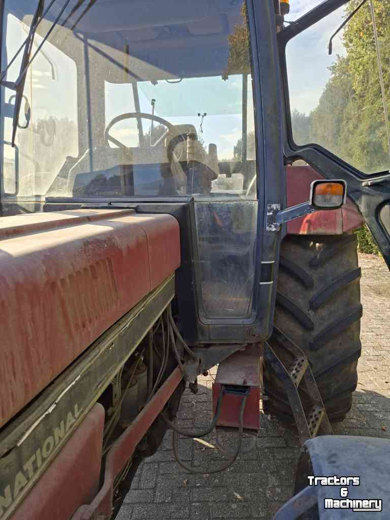 Tracteur Case-IH 1056 XL