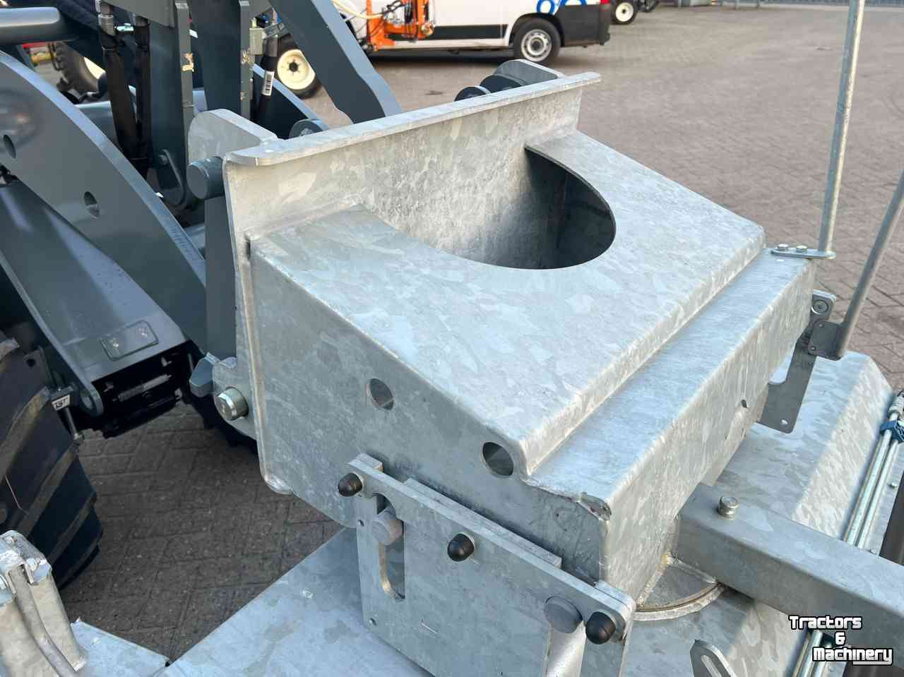 Balayeur M-Sweep HSTV 600 150 veegmachine Giant nieuw