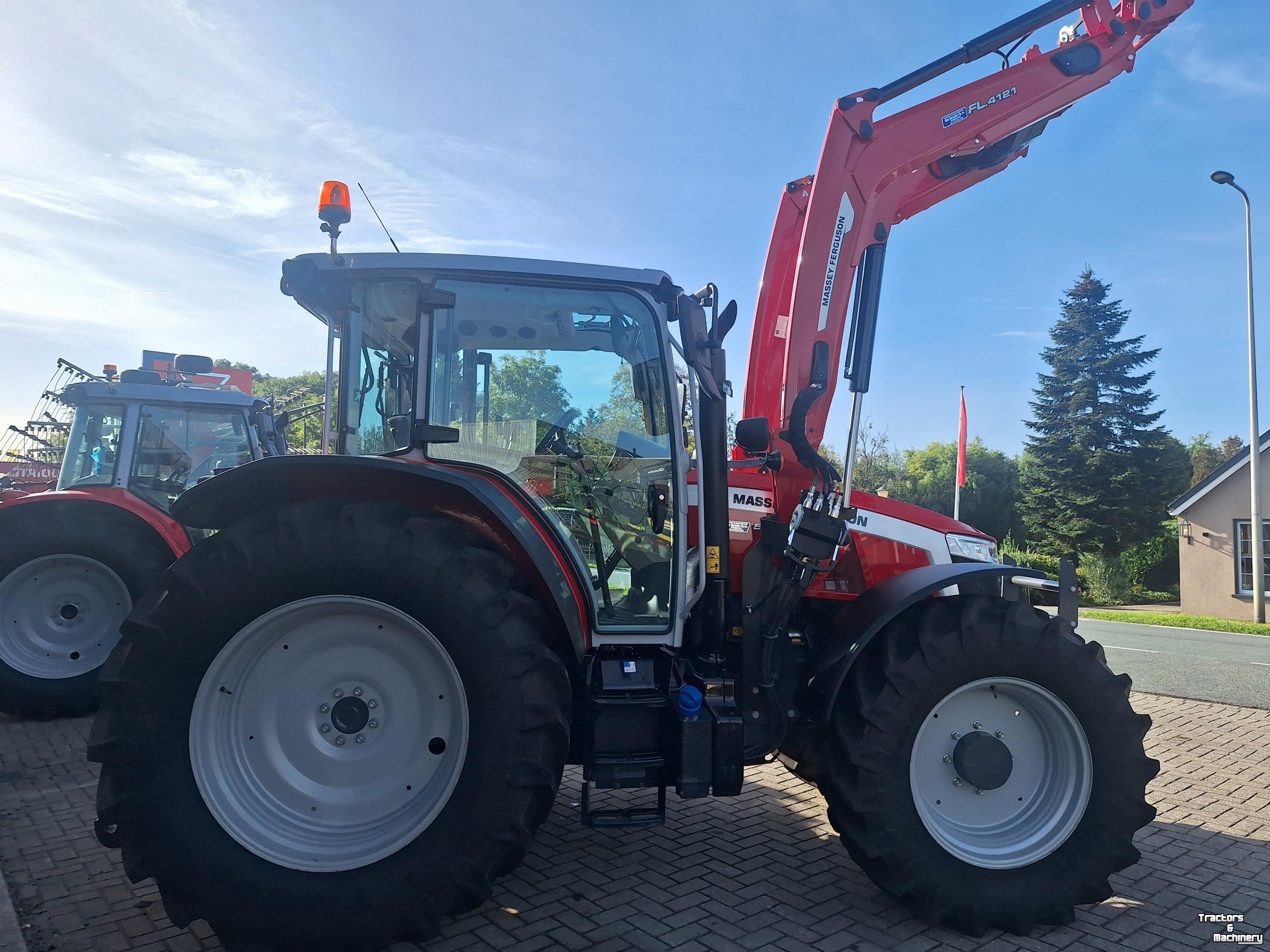 Panneau coulissant de fourrage Massey Ferguson 5M125 DYNA4 met FL4121