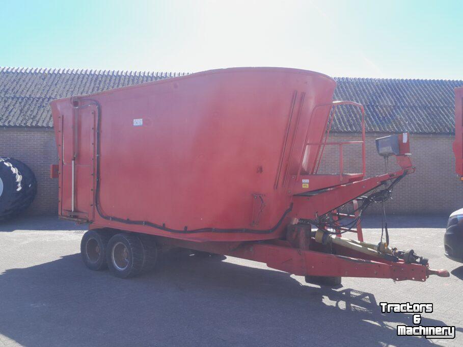 Mélangeuse Peecon Voermengwagen