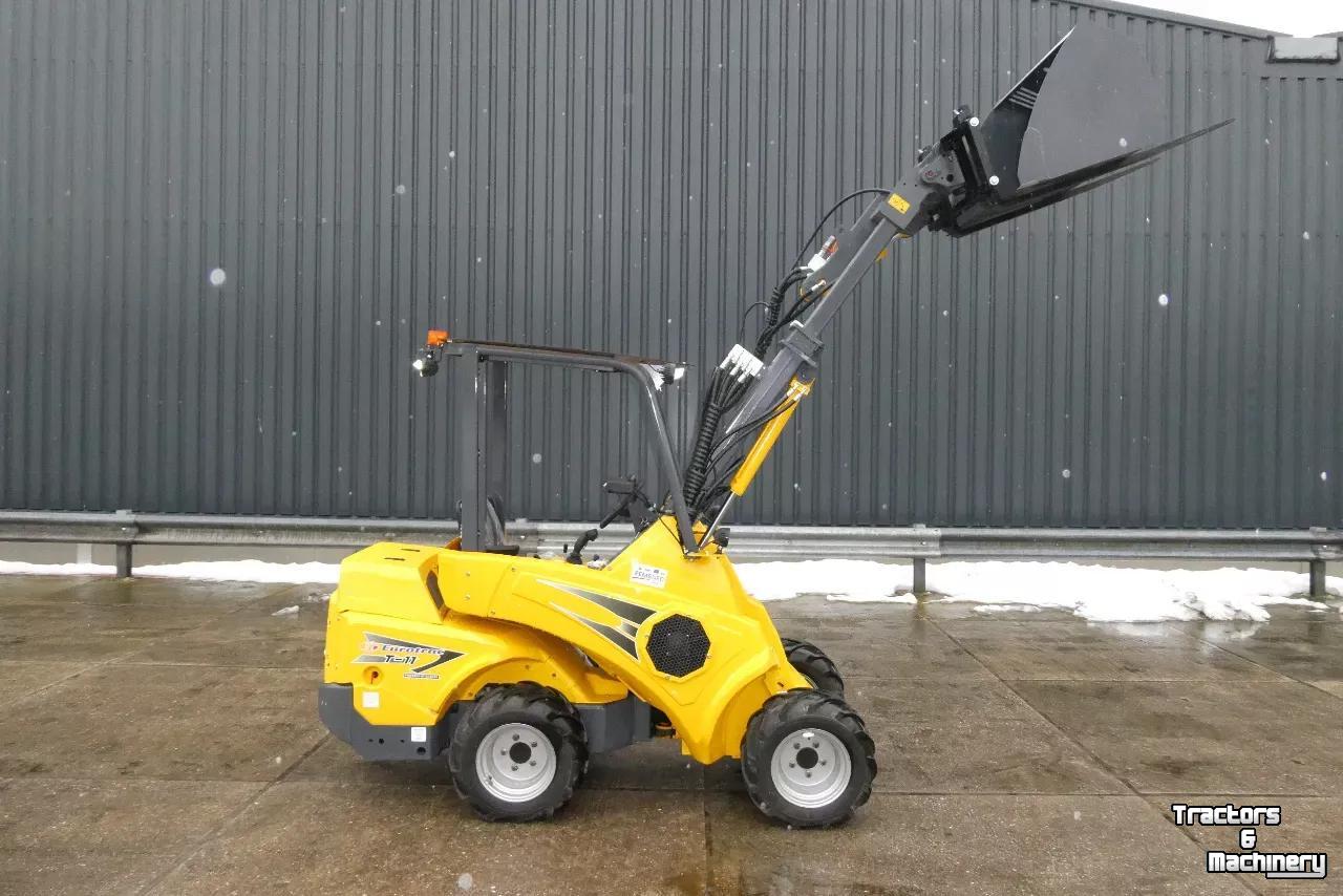 Chargeuse sur pneus Eurotrac T11 shovel Weinig uren!! DEMO