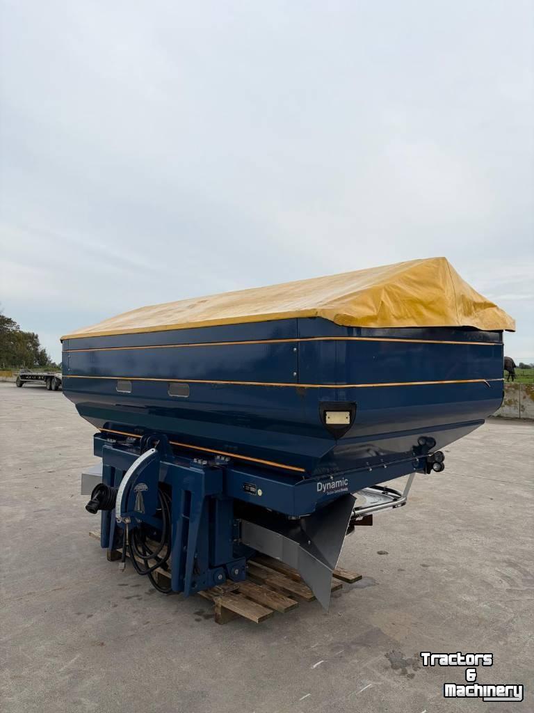 Distributeur d‘engrais Bogballe M2W D Kunstmeststrooier