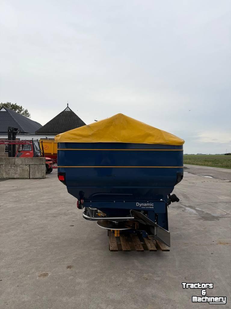 Distributeur d‘engrais Bogballe M2W D Kunstmeststrooier
