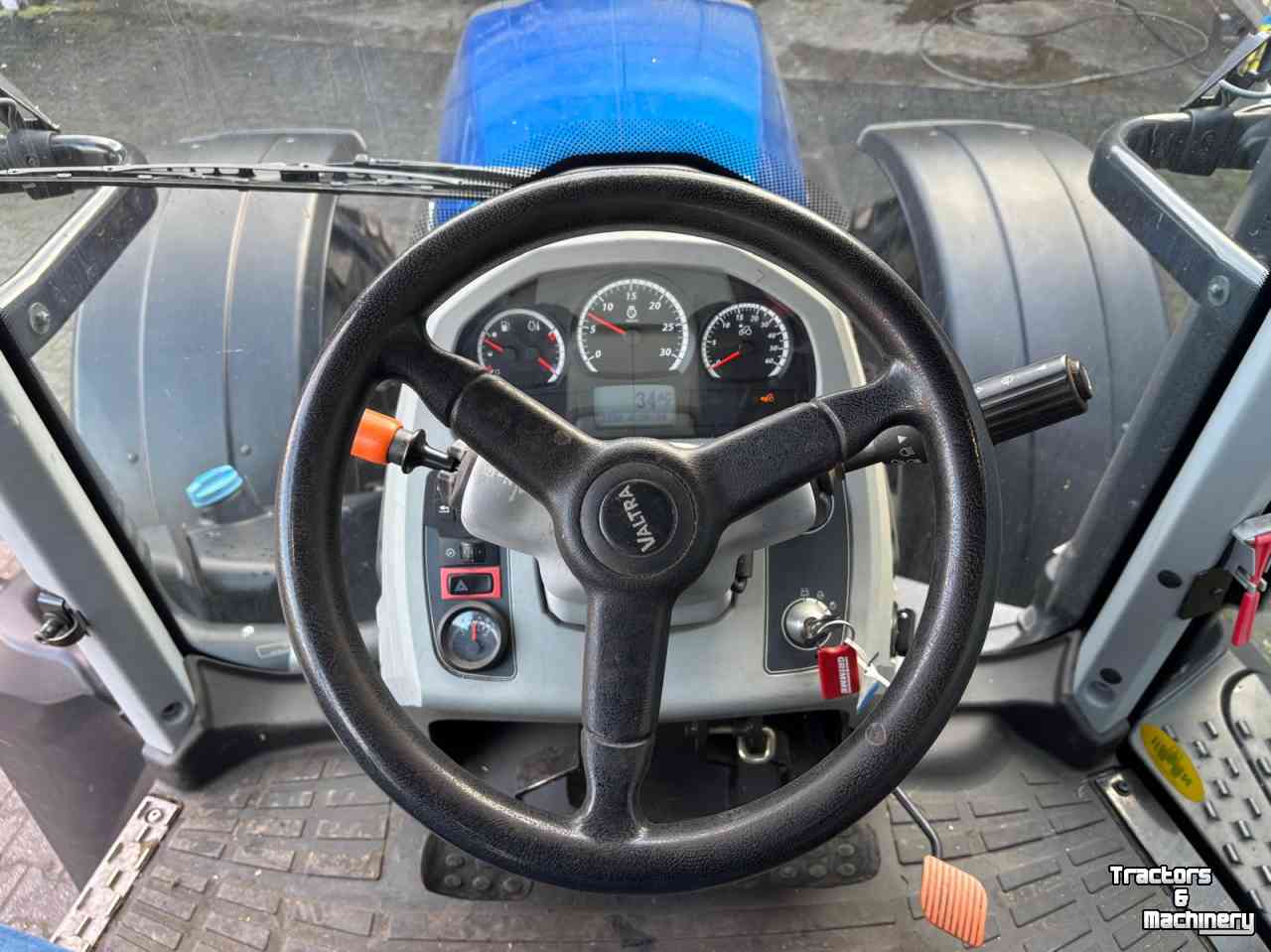 Tracteur Valtra T194 Hitech