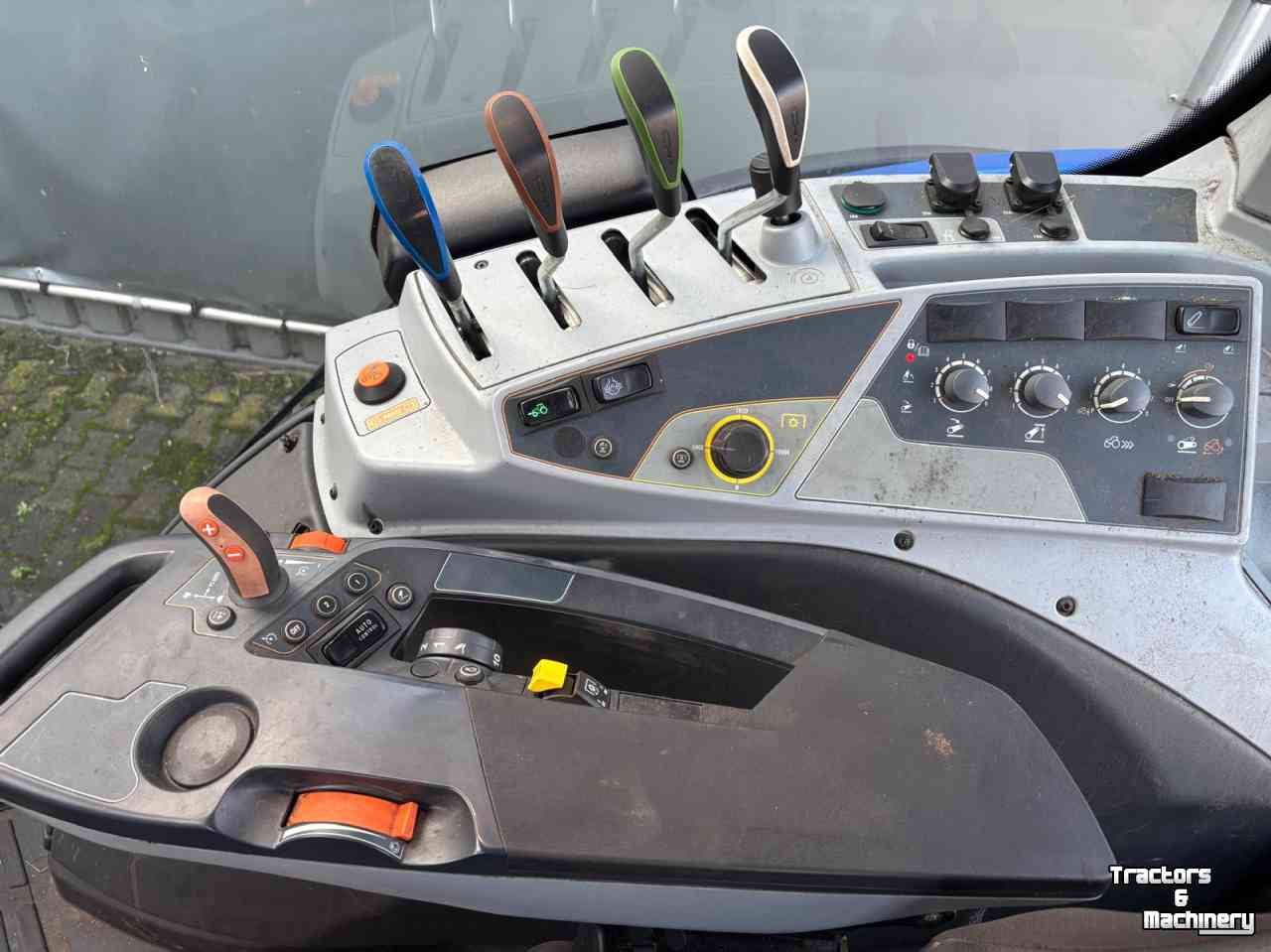 Tracteur Valtra T194 Hitech