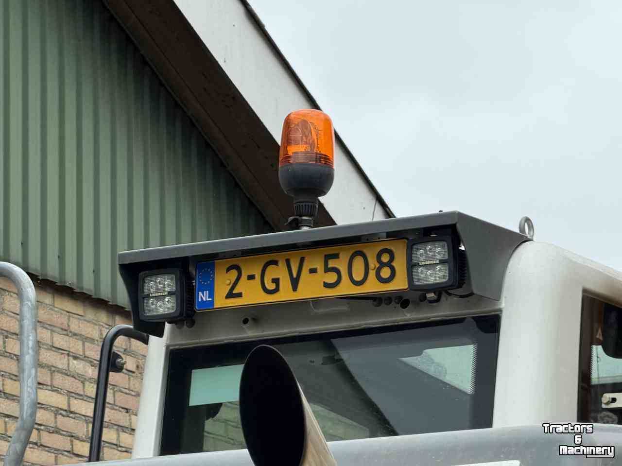 Pelleteuse Liebherr A914 met Engcon draaikantelstuk
