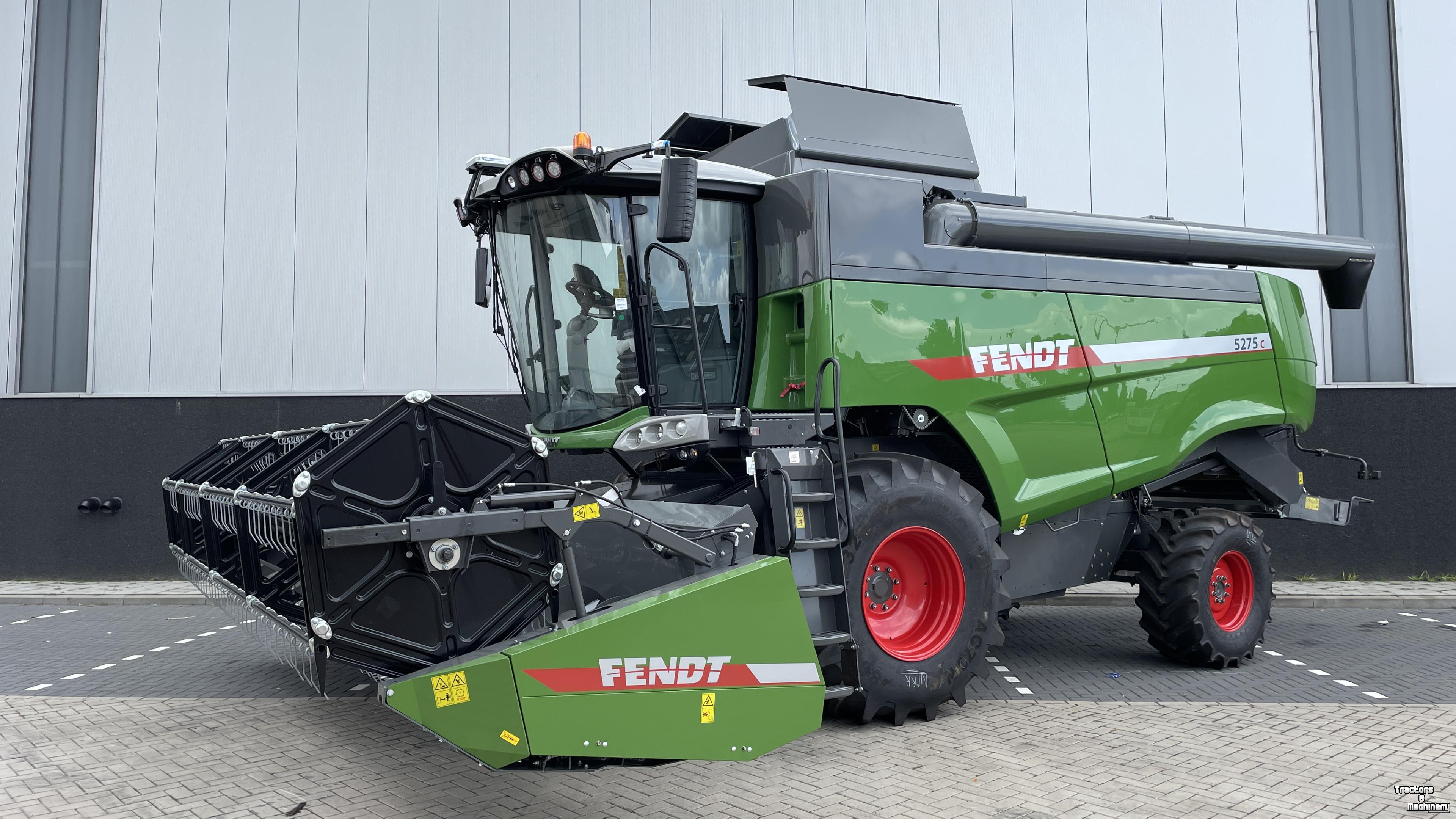 Ensileuse automotrice Fendt 5275 C Combine