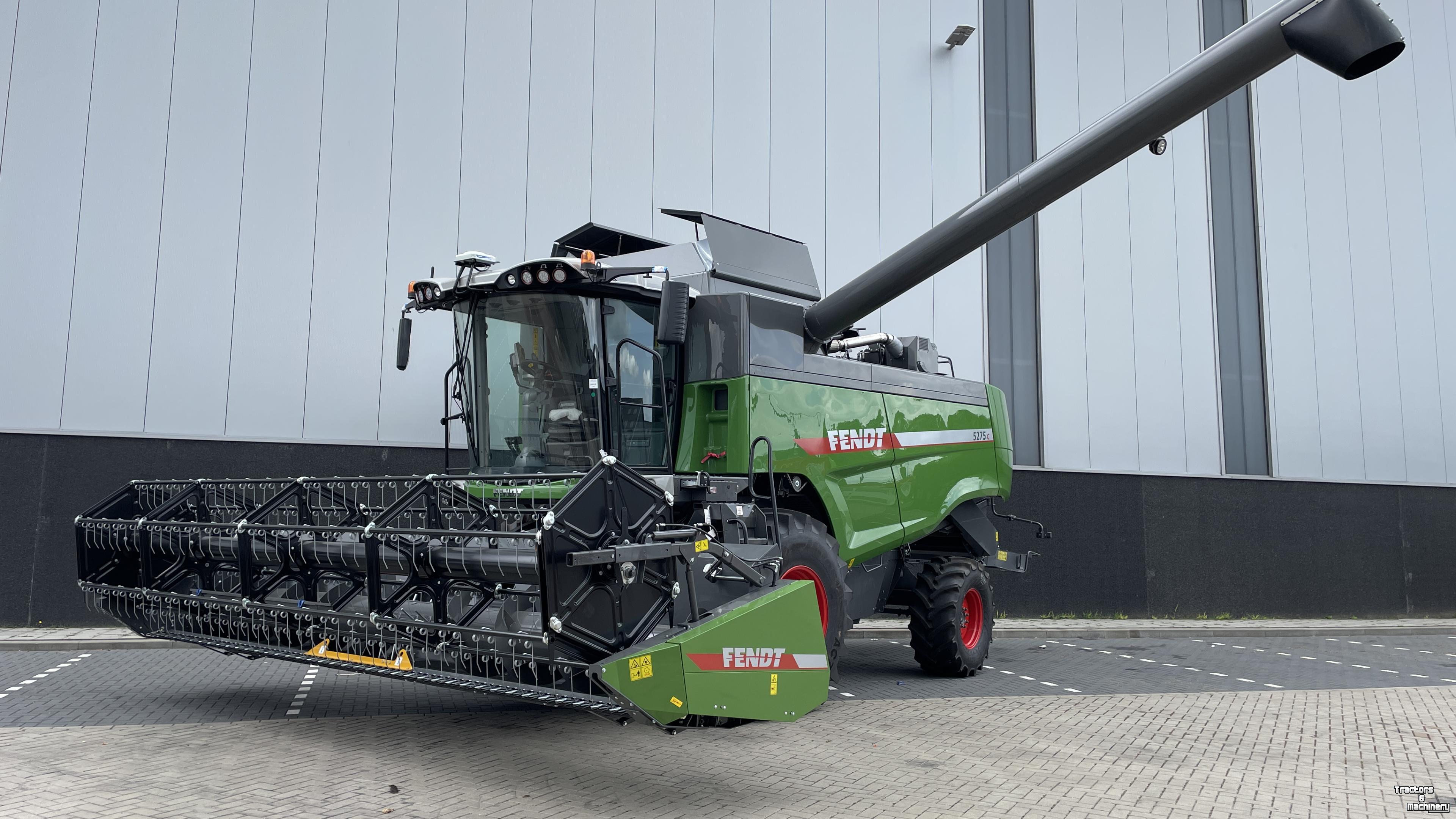 Ensileuse automotrice Fendt 5275 C Combine