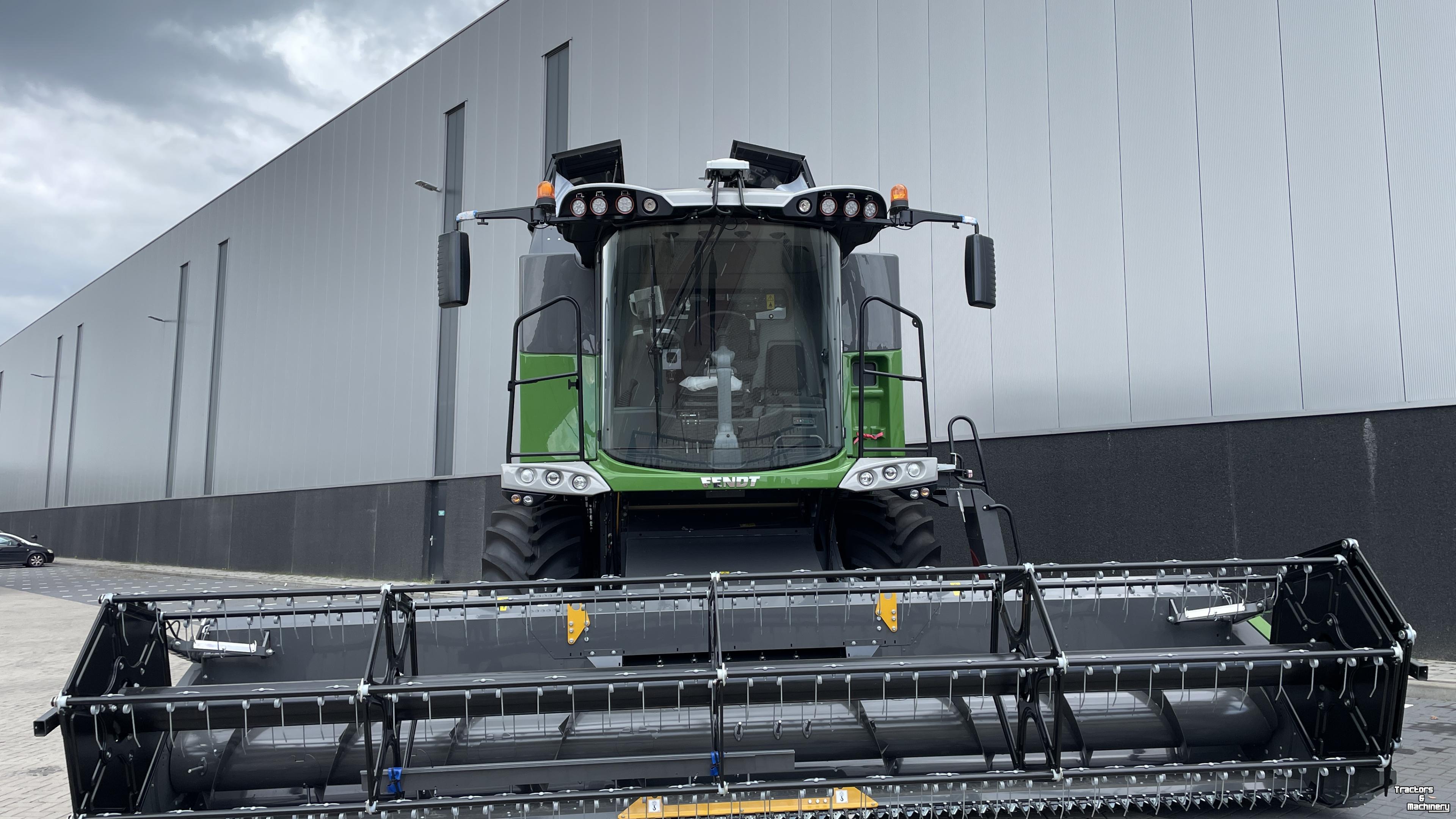 Ensileuse automotrice Fendt 5275 C Combine