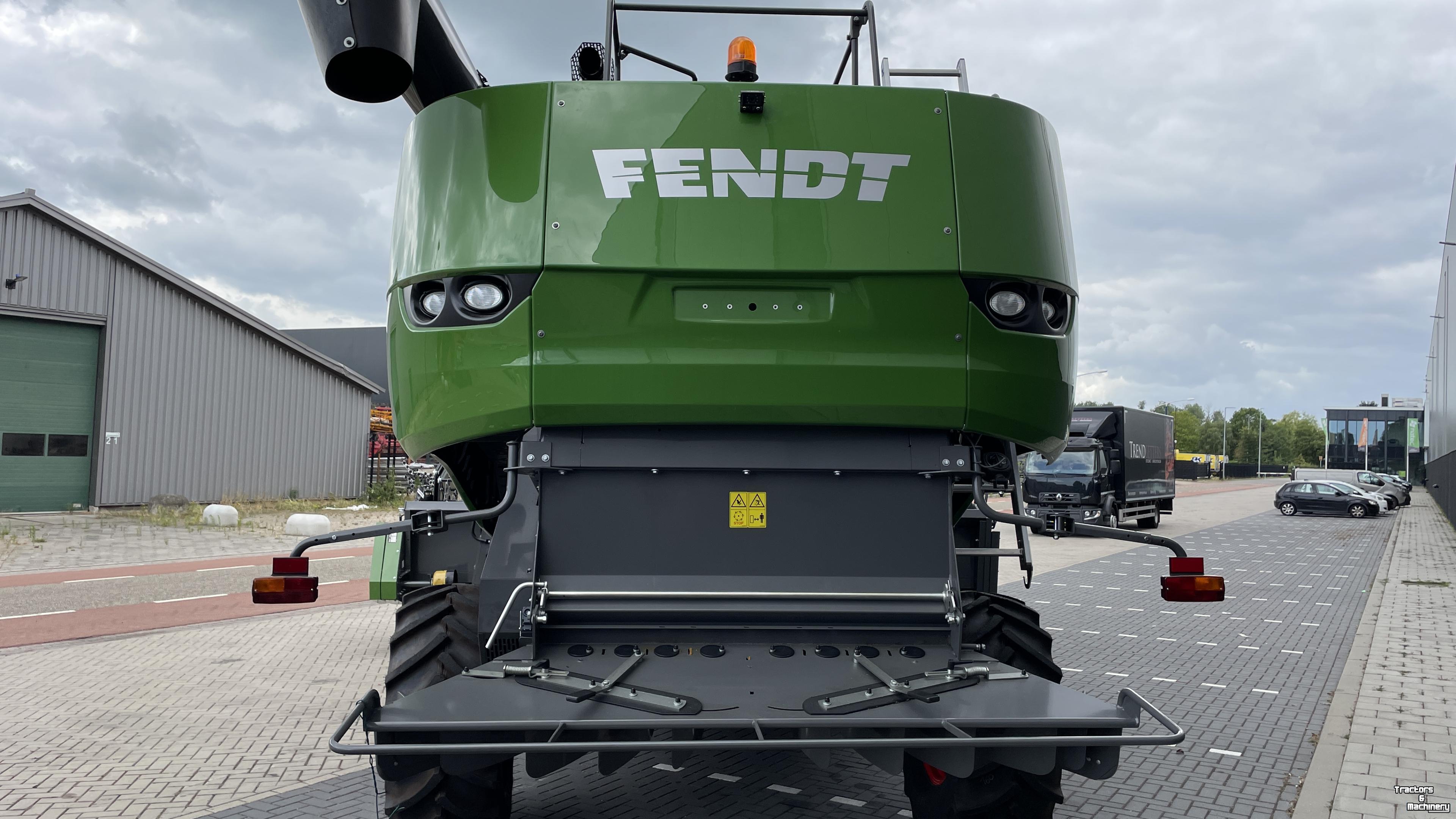 Ensileuse automotrice Fendt 5275 C Combine