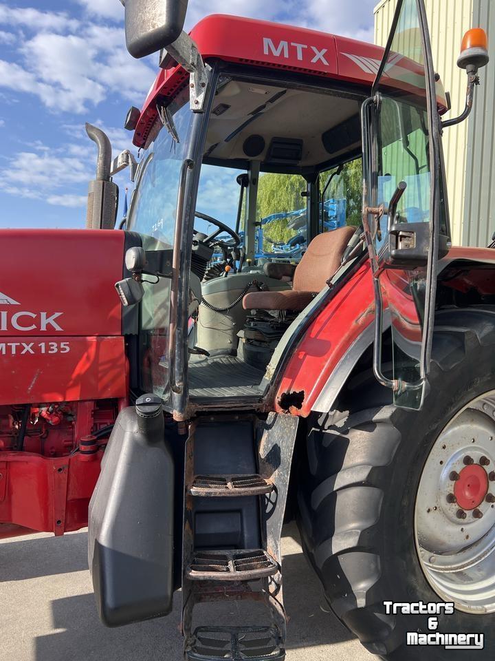 Tracteur McCormick MTX135