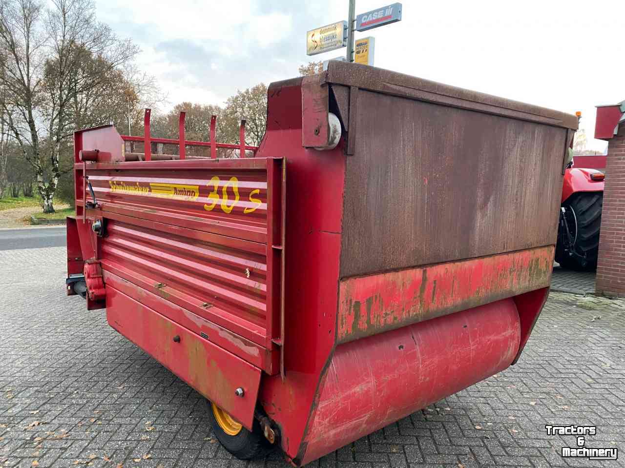 Distributeur de fourrage en bloc Schuitemaker amigo 30s