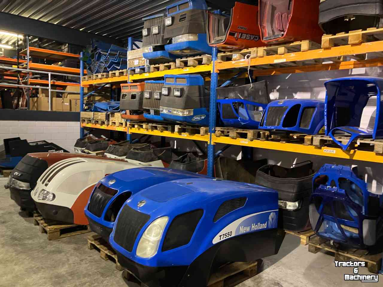 Pièces d‘occasion pour tracteurs New Holland New Holland Case Steyr