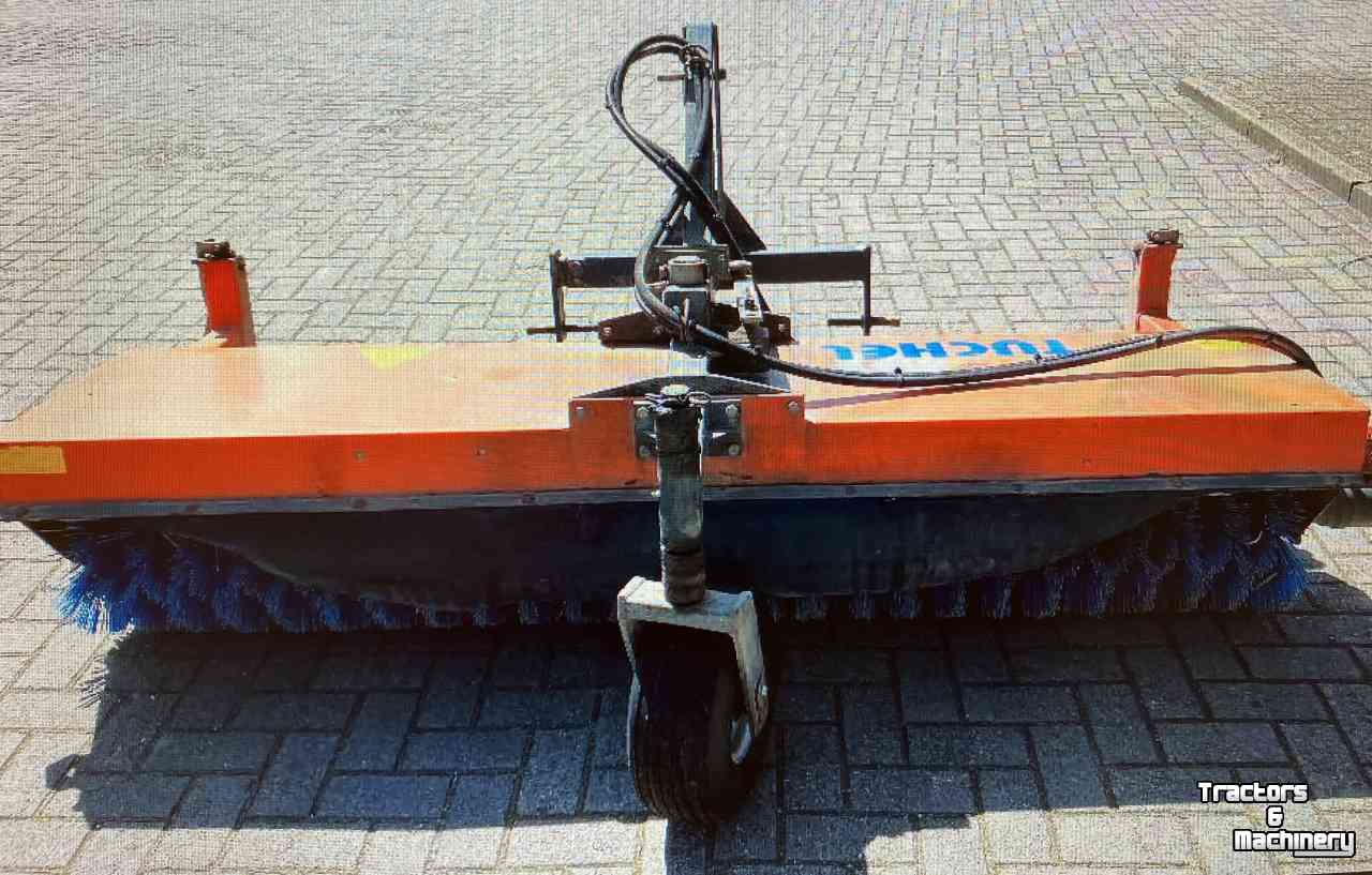Balayeur Tuchel EKM 230 H-520