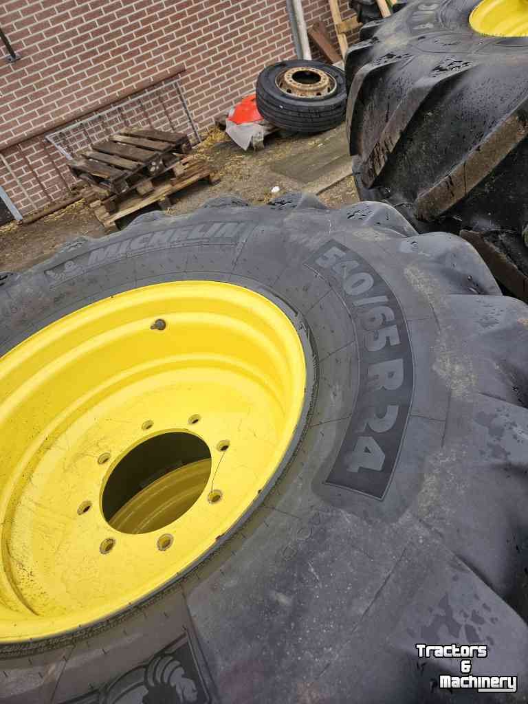 Roues, Pneus, Jantes, Barillets Jumelage Michelin Bandenset John Deere 3350. 600/65R38 540/65R24