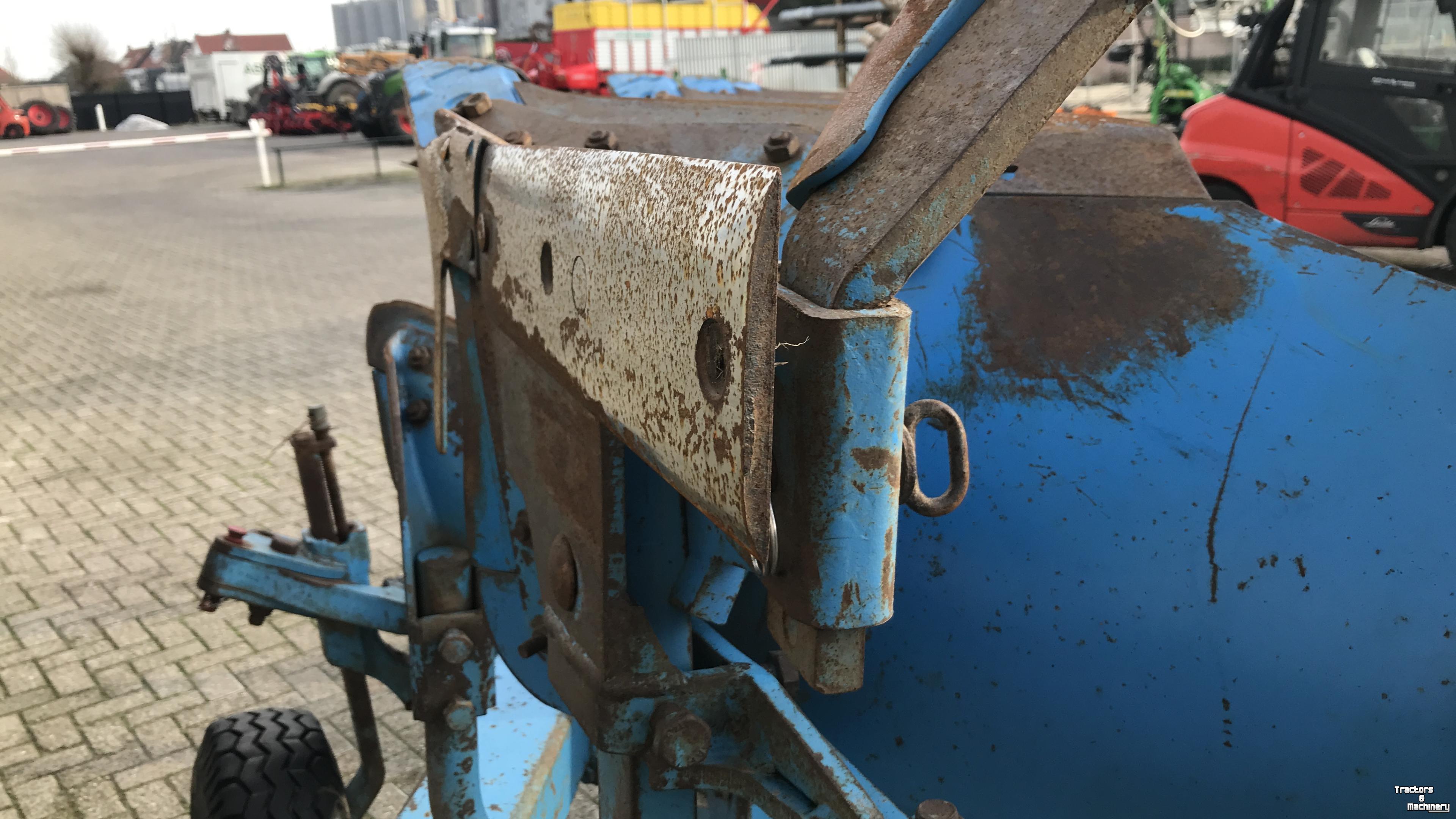 Charrues Lemken Opal 140 4 schaar