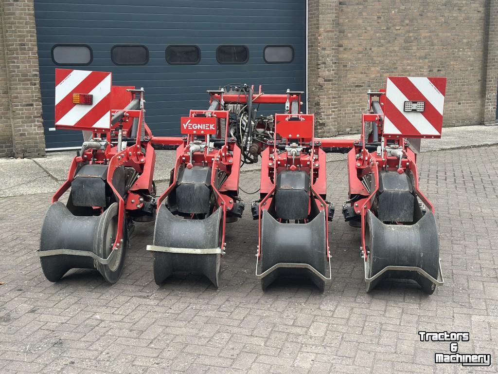 Broyeur de fanes Vegniek DM 300 LOOFTREKKER