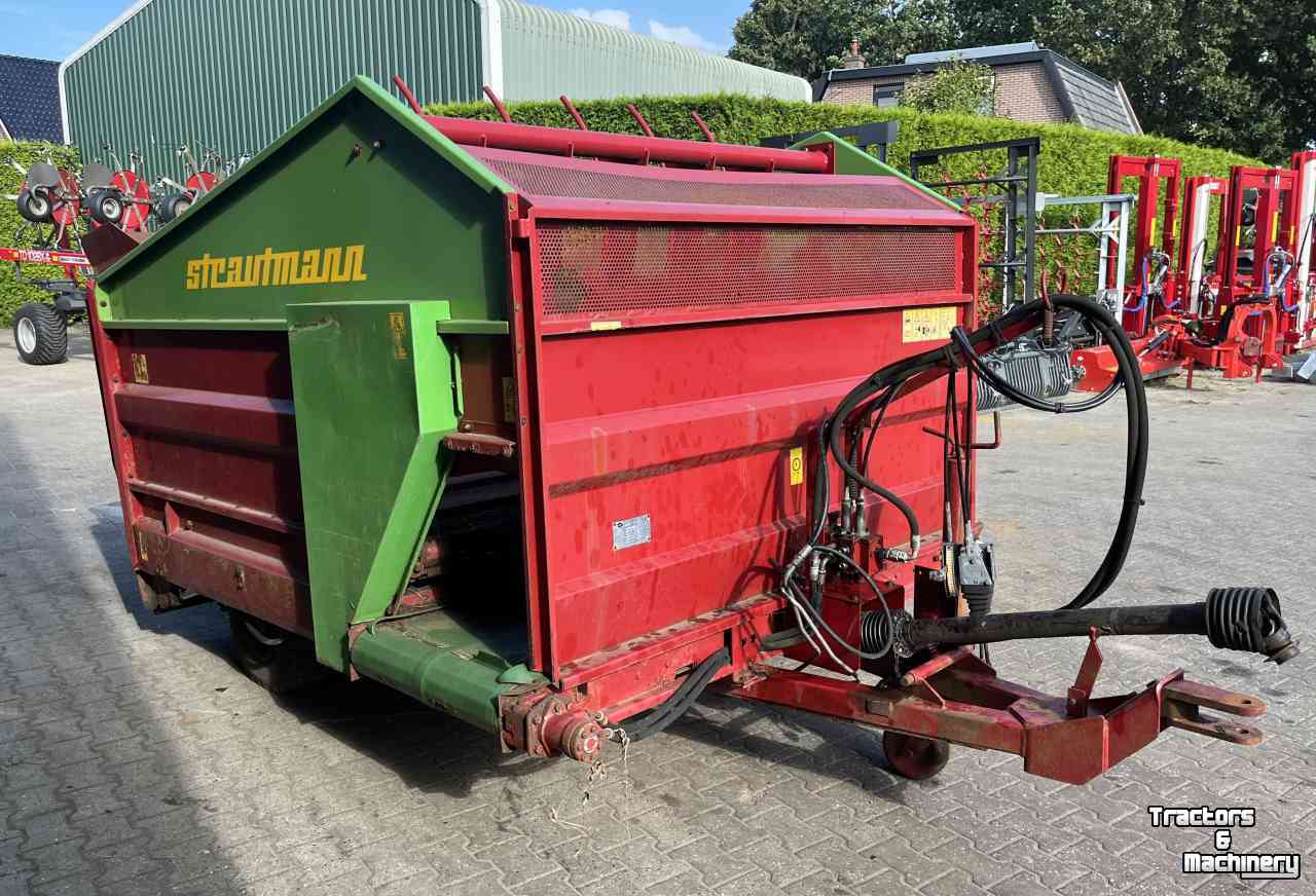 Distributeur de fourrage en bloc Strautmann BVW Blokkenwagen doseerwagen voermachines