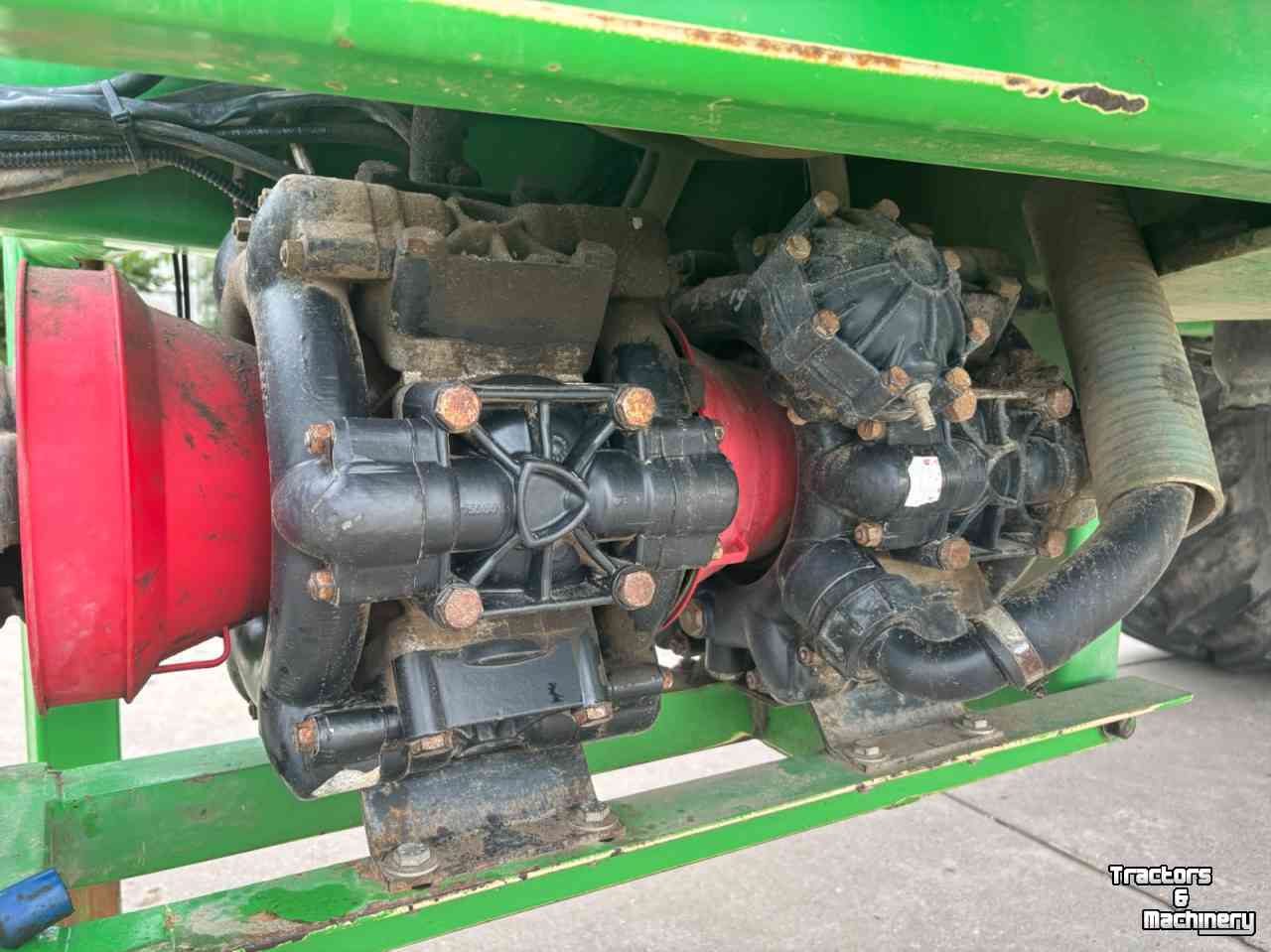 Pulvérisateur trainé CHD F4140