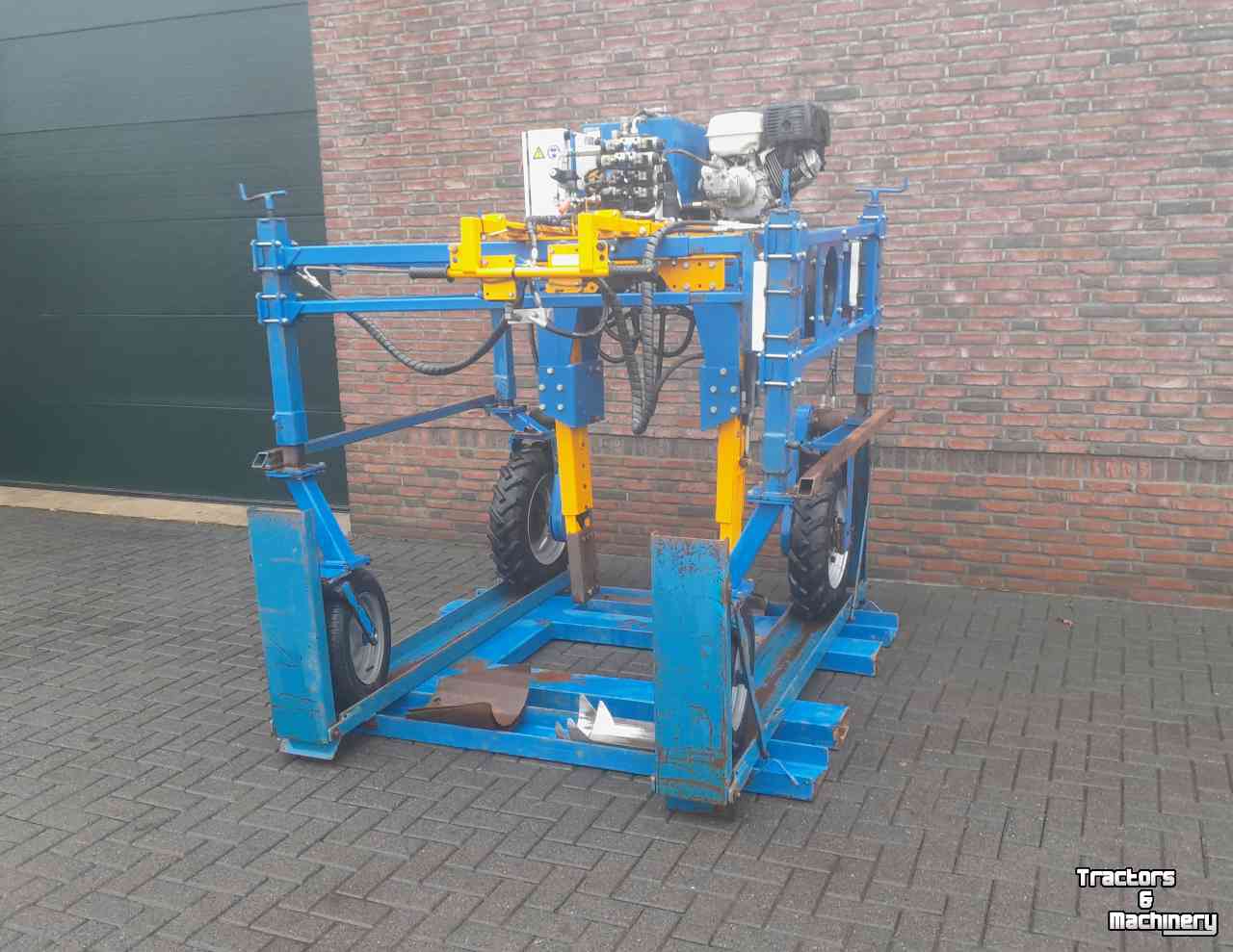 Autres matériel et accessoires d´arboriculture  Boomteelt Machines