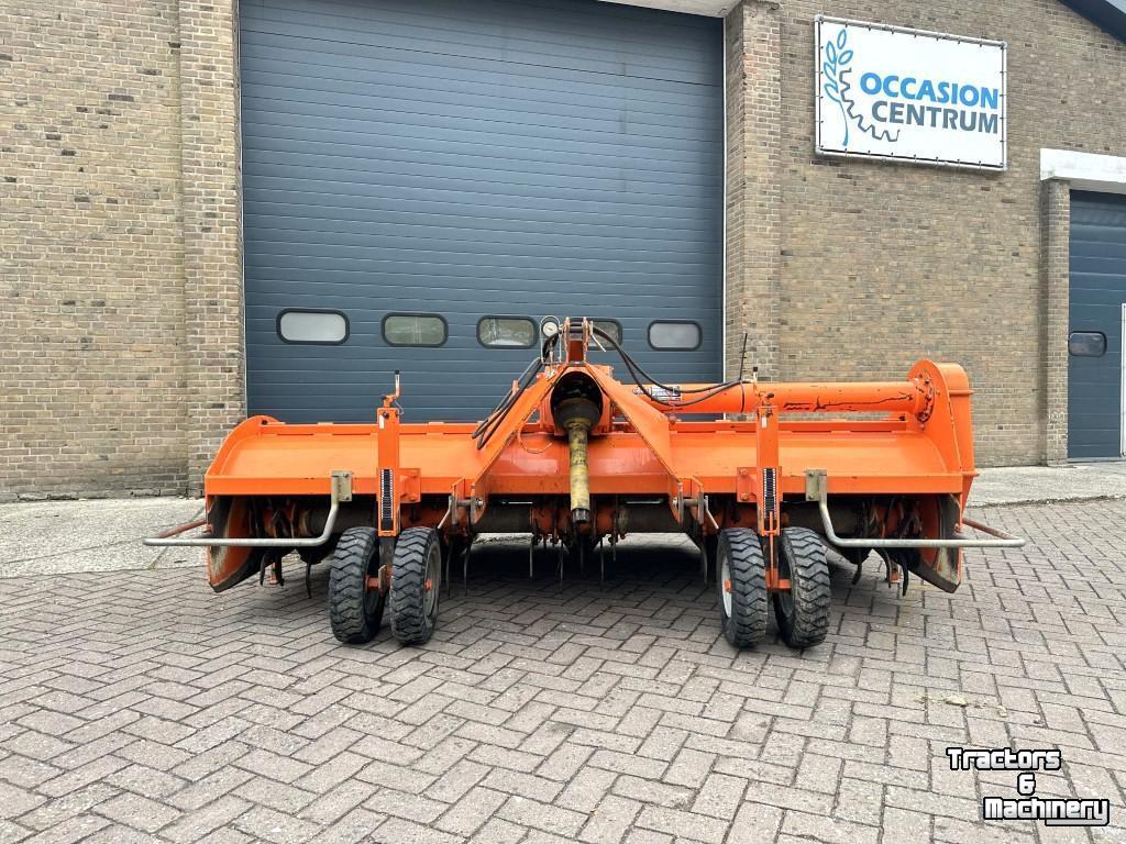 Fraise buteuse Struik 4RF310 Rijenfrees