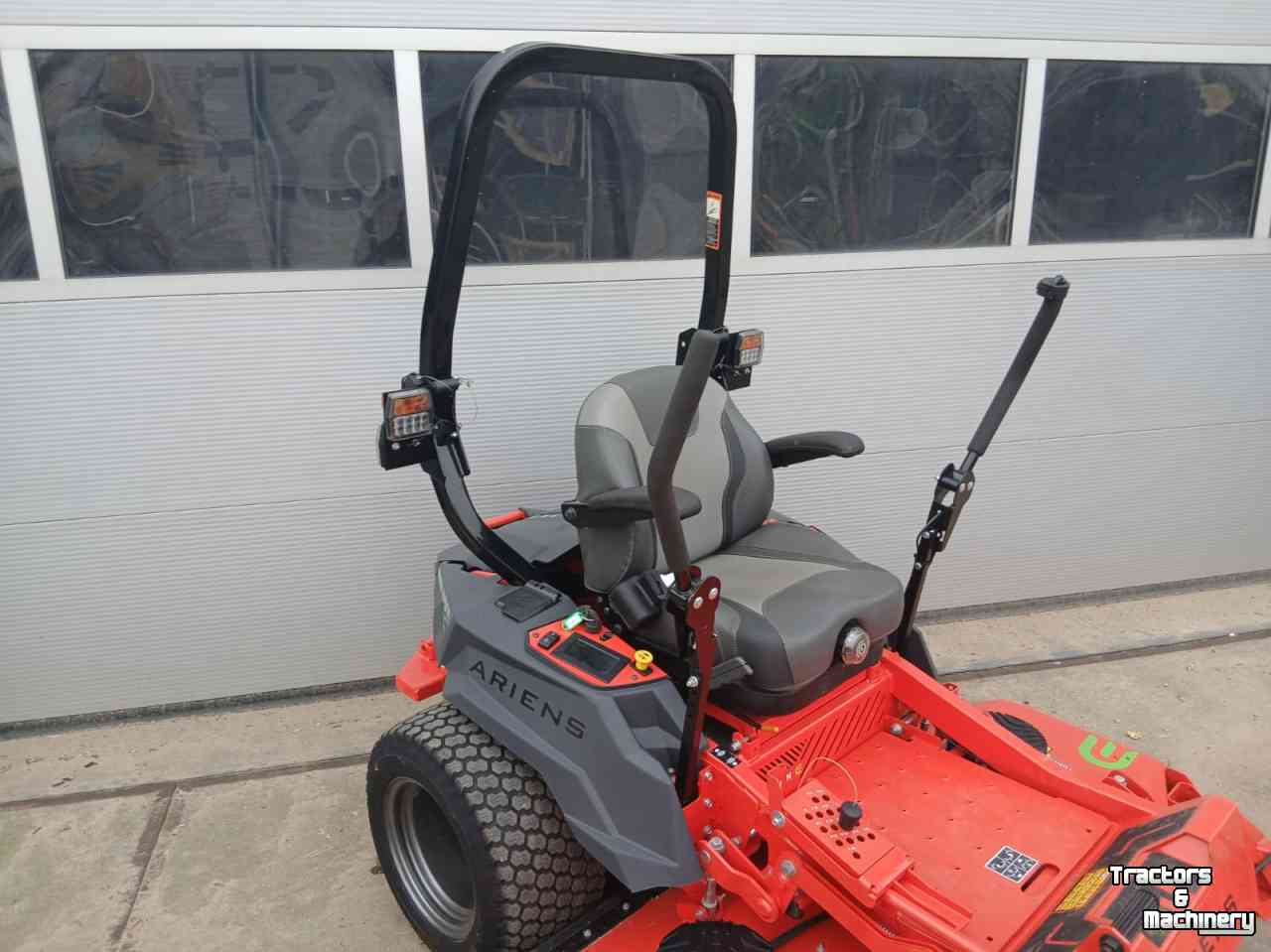 Tracteur Tondeuse Autoporté Ariens Zenith  RD60 E  zeroturn maaier