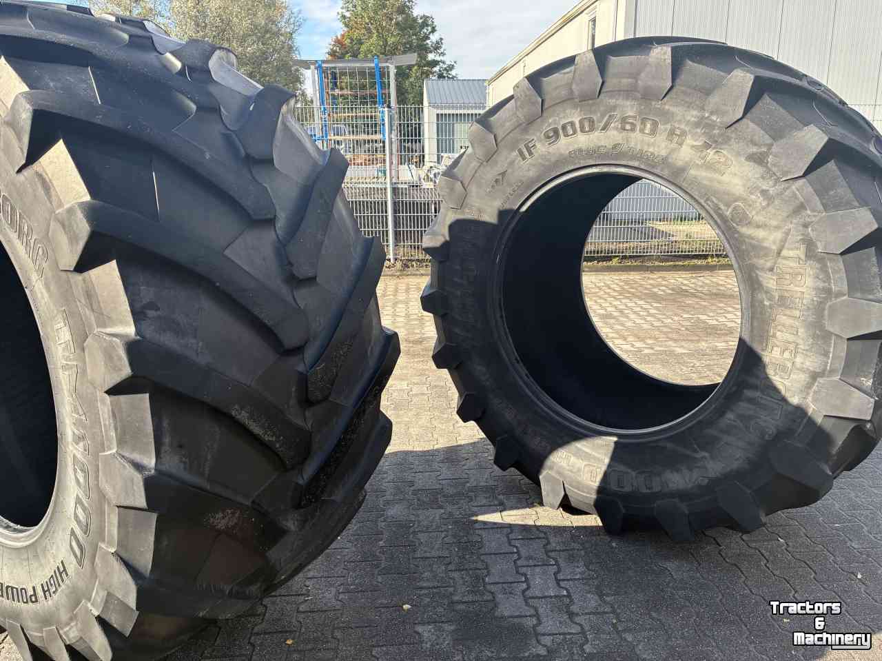 Roues, Pneus, Jantes, Barillets Jumelage Trelleborg IF 900/60R42