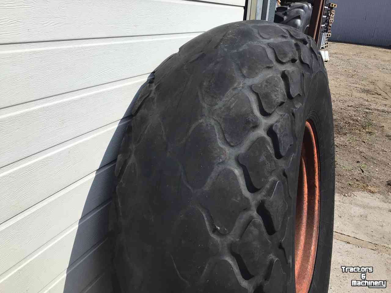 Roues, Pneus, Jantes, Barillets Jumelage Trelleborg 23.1-26 Tractor 409