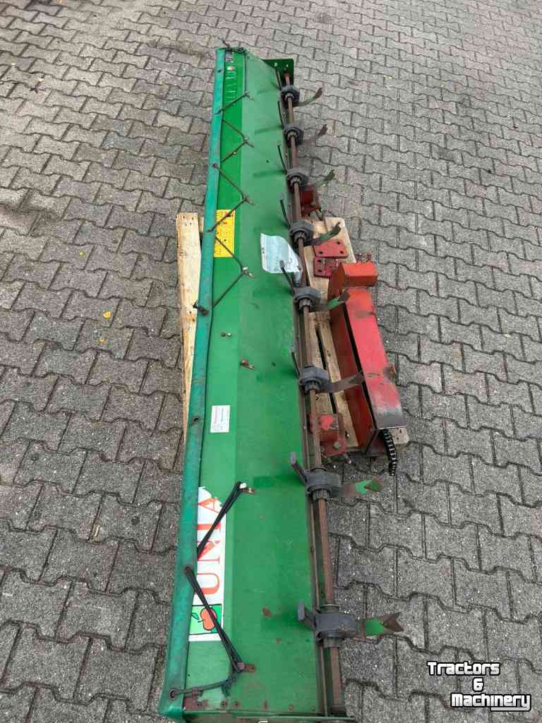 Semoir Unia Zaaimachine 3 meter opbouw vleugelschaar cultivator